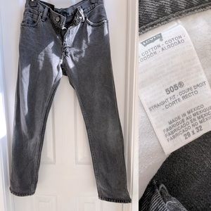 Vintage ashy gray 505 Levi’s straight leg fit - fits like a 26